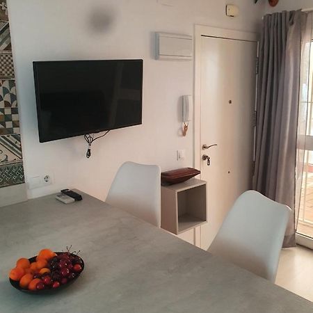 סביליה Beautiful Apartment With Terrace San Basilio מראה חיצוני תמונה