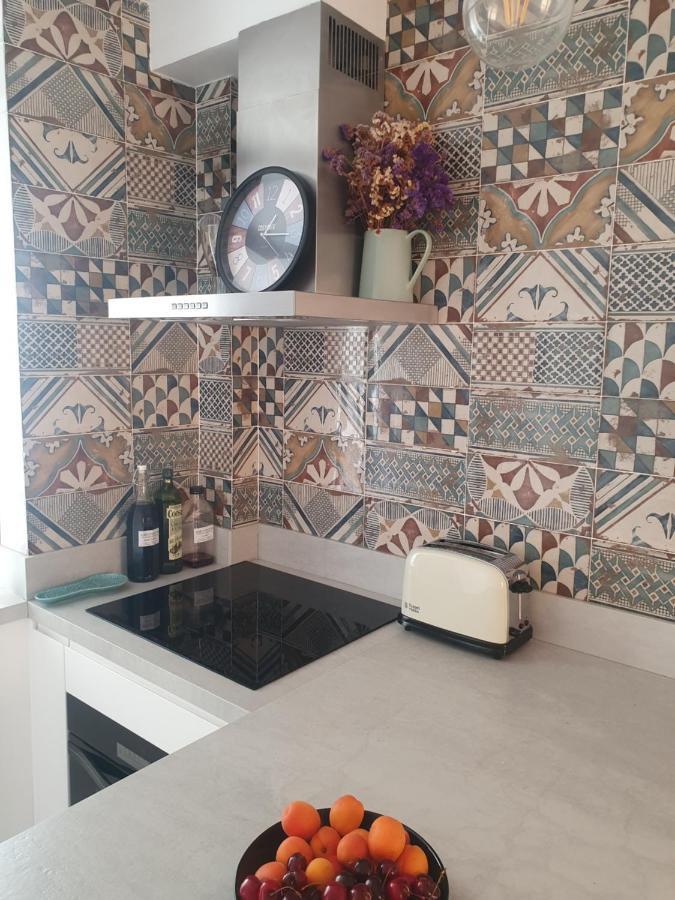 סביליה Beautiful Apartment With Terrace San Basilio מראה חיצוני תמונה